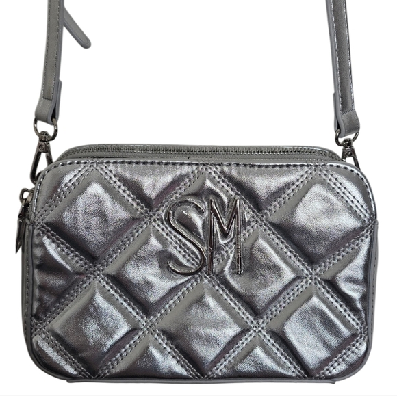 Steve Madden Handbags - 5/25 ❤️ Steve Madden Silver Metallic Crossbody Bag New without tags